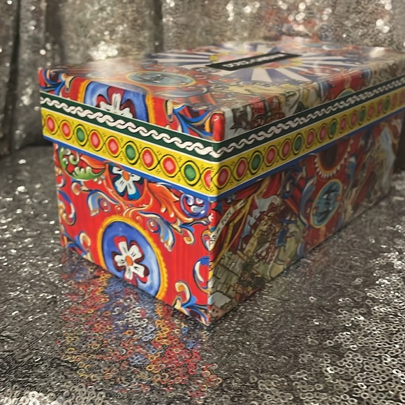 Dolce & Gabbana Full Inclusion Sunglasses - Picture 12 of 16